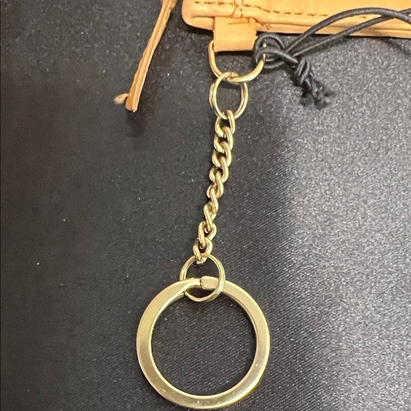 Margot New York | “Kate” Leather Card Case Keyring - Picture 7 of 8